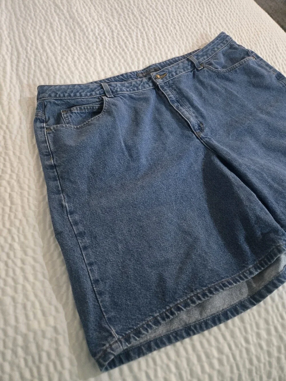 liz claiborne Vintage Denim Baggy Shorts, Classic Fit Size 22 W